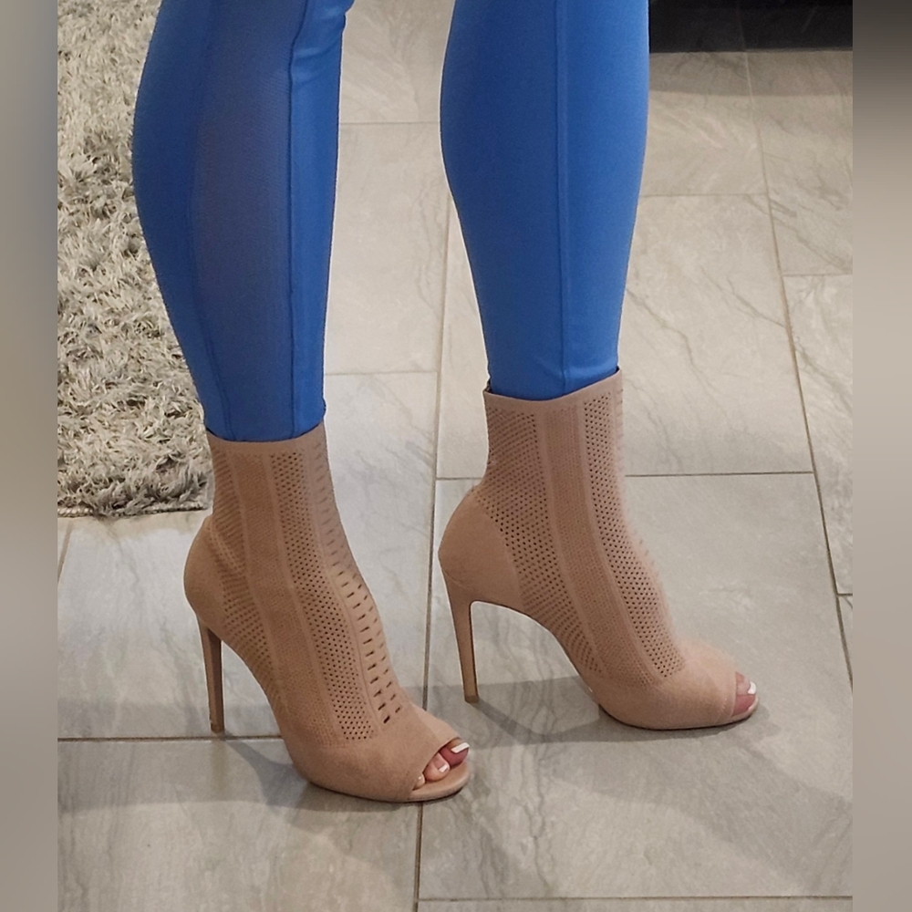 ALDO Peep Toe Knit Sock Booties size 9